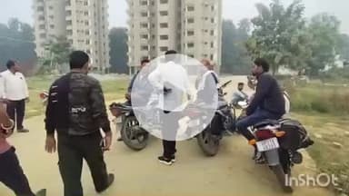 लखीमपुर: ढखेरवा रोड पर बाइक सवार दो लोग आवारा गोवंश से टकराए, सड़क हादसे में मां की मौत, बेटे की हालत गंभीर