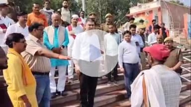 सिराथू: कार्तिक पूर्णिमा स्नान की तैयारी का जायजा लेने के लिए कड़ा पहुंचे जिला अधिकारी ने गंगा घाटों का मुआयना किया