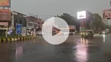 झांसी: झांसी में हुई बिन मौसम बरसात, किसानों की फसलों को होगा भारी नुकसान