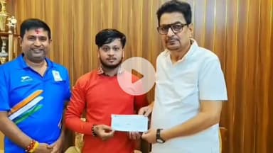 देवघर: देवघर के जिमनास्ट सूरज केसरी कज़ाकिस्तान जाएंगे, सुनील खवाड़े ने ₹25000 की आर्थिक मदद की