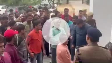 हाथरस: विश्व हिंदू परिषद के जिला मंत्री और परिवार को जान से मारने की धमकी, सैकड़ों कार्यकर्ता पहुंचे SP कार्यालय