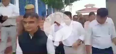 काशी में देव दीपावली को लेकर मंडलायुक्त ने जिला प्रशासन के साथ नमो घाट से रविदास तक किया निरीक्षण