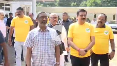 कांके: सीएम आवास से सीएम ने झारखंड राज्य की 25वीं वर्षगांठ पर 'झारखंड जागरण गौरव यात्रा' रथ रवाना किया