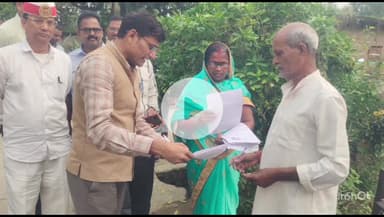 नौतनवा: हरदीडाली में एसडीएम ने एस‌आईआर की हकीकत जांचने के लिए की गई जांच