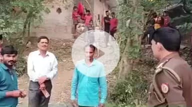 पट्टी: अतरौरा मीरपुर गांव में अज्ञात कारणों से छप्पर में लगी आग, दो छप्पर जलकर हुए राख