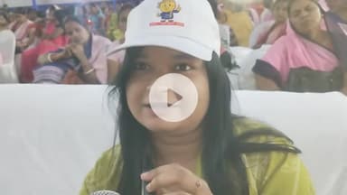 सासाराम: सासाराम में मतदाता जागरूकता कार्यक्रम के नोडल पदाधिकारी ने महिलाओं से की बातचीत