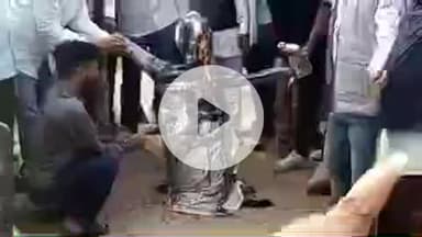 पीपलदा: इटावा कस्बे में किसानों और कांग्रेस कार्यकर्ताओं ने भाजपा सरकार का पुतला दहन कर किया विरोध प्रदर्शन