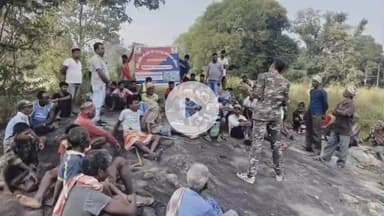 खूंटी: ओतोंगओडा गांव में अवैध अफीम के विरुद्ध जन जागरूकता कार्यक्रम चलाया गया