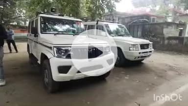 लखीमपुर: यातायात माह में एसडीएम का नियम तोड़ना बना चर्चा का विषय, बिना नंबर प्लेट के सरकारी वाहन से पहुंचे कलेक्ट्रेट