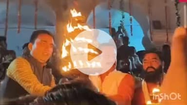 लखीमपुर: 51 हजार दीपों से जगमगाया सेटघाट, श्रद्धा भाव से मनाई गई देव दीपावली, सेठ घाट पर दिखा श्रद्धा और संस्कृति का अद्भुत संगम