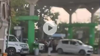 पडरौना: कुशीनगर के पड़रौना शहर के पेट्रोल पंपों पर मूलभूत सुविधाओं का टोटा, उपभोक्ता बेहाल, जिम्मेदार बेखबर