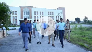 डुमरा: सीतामढ़ी में मतगणना केंद्र का डीएम-एसपी ने किया निरीक्षण, सुरक्षा के दिए निर्देश