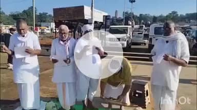 पुष्पराजगढ़: अमरकंटक में श्रद्धालुओं ने माँ नर्मदा के तट पर लगाई डुबकी, किया दीपदान व पूजा-अर्चना