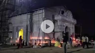 इटावा: देव दीपावली पर केदारेश्वर महादेव का अन्नकूट से भव्य श्रंगार, श्रद्धालुओं ने बड़ी संख्या में जलाए दीप, मंदिर जगमगाया