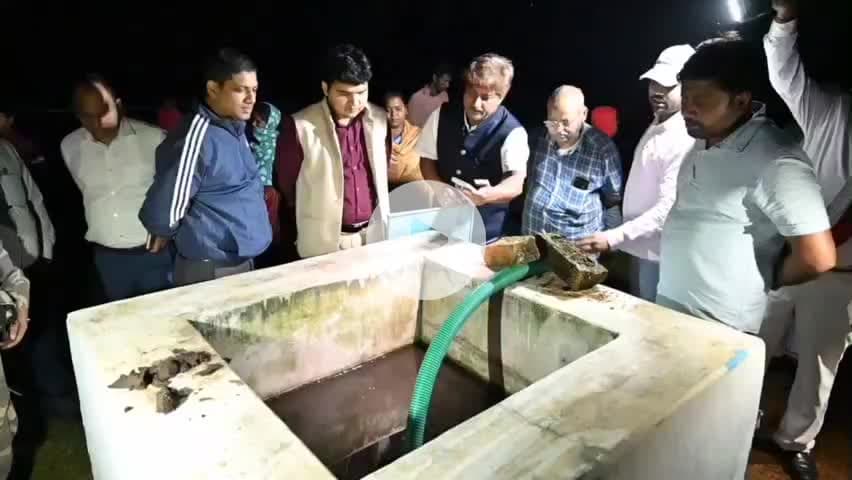 पाकुड़: उपायुक्त ने गोवर्धन योजना एवं पाकुड़ ग्रामीण जलापूर्ति योजना का किया स्थल निरीक्षण #pakur #gas #test