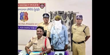 అవనిగడ్డ: గుడివాడలో నకిలీ పోలీసుగా చలామణి అవుతున్న వ్యక్తి అరెస్టు