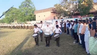 कालापीपल: कालापीपल में धूमधाम से निकला बाल पथ संचलन, स्वयंसेवकों ने कदमताल करते हुए दिखाया जोश