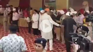 हुज़ूर: भोपाल: CM ने अरेरा कॉलोनी गुरुद्वारे में गुरु नानक देव जी के 556वें प्रकाश पर्व पर श्रद्धासुमन अर्पित किए