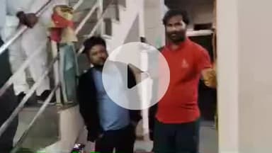 लाडपुरा: नयागांव रोझड़ी गांव में देर रात रसोई घर में घुसा 5 फीट लंबा कोबरा सांप, परिवार में दहशत, किया गया रेस्क्यू