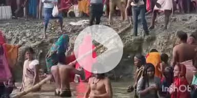 खुसरूपुर: कार्तिक पूर्णिमा पर गंगा घाटों पर आस्था की डुबकी लगाने के लिए उमड़ी श्रद्धालुओं की भीड़