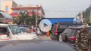 चास: पुपुनकी समेत अन्य नदी घाटों के मार्ग पर लगा जाम, चास मुफस्सिल थाना प्रभारी ने संभाला मोर्चा