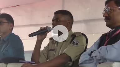 आरा: 6 नवंबर को मतदान को लेकर भोजपुर DM और SP ने अधिकारियों के साथ की बैठक, भोजपुर SP ने सुरक्षा के लिए दिए आवश्यक निर्देश