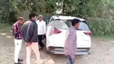 लखीमपुर: अंडू बेहड़ के पास अज्ञात वाहन ने साइकिल सवार मां-पुत्र को मारी टक्कर, हादसे में मां की हुई मौत, पुत्र घायल