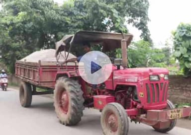 भंडरा थाना क्षेत्र से अवैध रूप से बालू की ढुलाई कर रहे दो ट्रैक्टरों को जब्त कर भंडरा थाना को सुपुर्द कर दिया गया है।