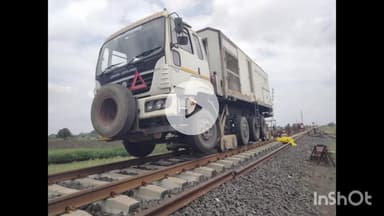 धार: धार से गुणवाद तक रेल की पटरी बिछाने का कार्य जारी, दिसंबर तक 18 किलोमीटर तक पटरी बिछ जाएगी