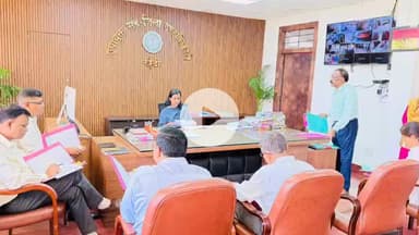 खूंटी: खूंटी समाहरणालय में उग्रवादी हिंसा संबंधित अनुकंपा समिति की बैठक आयोजित