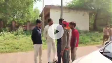 झांसी: तोड़ी फतेहपुर में खेत बखरा रहा युवक रोटावेटर से कटा, इलाज के दौरान मेडिकल कॉलेज में हुई मौत, झांसी में हुआ पोस्टमार्टम