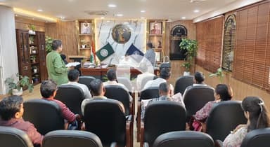 धनबाद/केंदुआडीह: प्रधानमंत्री कुसुम योजना को लेकर समाहरणालय में उपायुक्त ने की बैठक