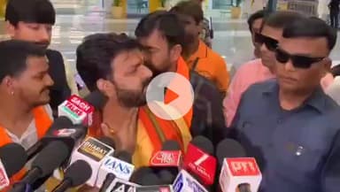 पटना ग्रामीण: अभिनेता व नेता पवन सिंह का खेसारी लाल यादव पर कटाक्ष, बोले- बहन को बीवी और बीवी को बहन बना लेते हैं