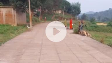 सिहावल: सीधी जिले के डोल कोठार में सड़क पर स्थित हैंड पंप को प्रशासन ने हटवाया