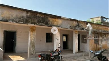 पीरटांड: खुखरा पंचायत में पुस्तकालय भवन सौंदर्यीकरण की नई पहल, शिक्षित गाँव के संकल्प के साथ ग्रामीण हुए एकजुट