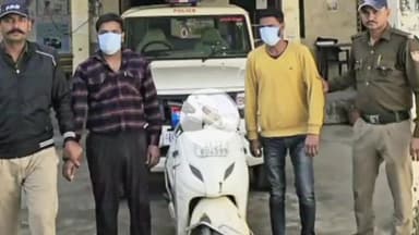 देहरादून: पटेलनगर कोतवाली पुलिस ने बुधवार को गिरफ्तार किए दो शातिर वाहन चोरों को कोर्ट में पेश किया, भेजा जेल