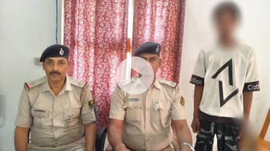 डुमरा: मेहसौल पुलिस ने चोरी की मोटरसाइकिल के साथ एक व्यक्ति को पकड़ा
