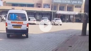 जगाधरी: प्रताप नगर में हुए हास्य के बाद लड़कियां बोली कि हर रोज कॉलेज जाने के लिए इसी तरह पड़ता है झुझना#Jansamasya