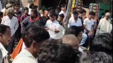 छपारा: चमारी गांव में अवैध शराब को लेकर महिलाओं का सड़क जाम कर हंगामा