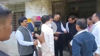 दौसा: दौसा में अरुस्मा के पदाधिकारी ने एबीआरएसएम के राष्ट्रीय अध्यक्ष को अपनी मांगों को लेकर ज्ञापन सौंपा