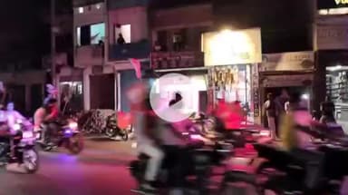 डुमरा: सीतामढ़ी शहर में बीजेपी द्वारा भगवा झंडे के साथ बाइक रैली निकाली गई, लोग शामिल हुए