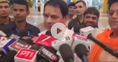 पटना ग्रामीण: तेज प्रताप यादव और रवि किशन मीडिया से हुए रूबरू, क्या तेज प्रताप यादव दे सकते हैं भाजपा का साथ?