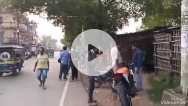 देवघर: एसपी सौरभ कुमार के निर्देश पर यातायात पुलिस ने नगर, कुंडा व जसीडीह थाना क्षेत्रों में चलाया वाहन जांच अभियान