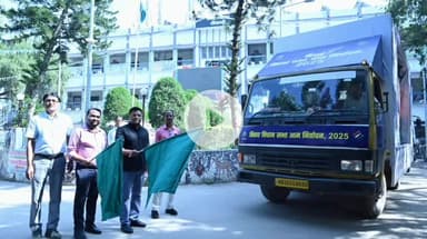 डुमरा: सीतामढ़ी में जागरूकता अभियान तेज, दो ऑडियो-वीडियो वैन को हरी झंडी दिखाकर किया रवाना