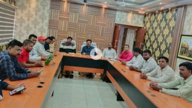 गिरिडीह: नए परिषद भवन में ऑल इंडिया चंद्रवंशी युवा एसोसिएशन की महाराज जरासंध महोत्सव को लेकर अहम बैठक