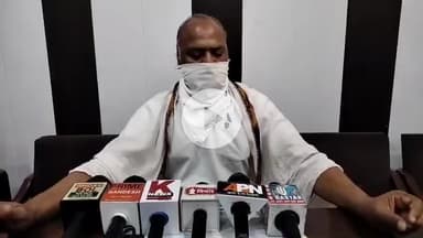 कानपुर: कानपुर में भगवान बुद्ध की धम्म सेवा को निरंतर आगे बढ़ाने वाले ध्यानी RB सिंह ने कानपुर प्रेस क्लब में की प्रेस वार्ता