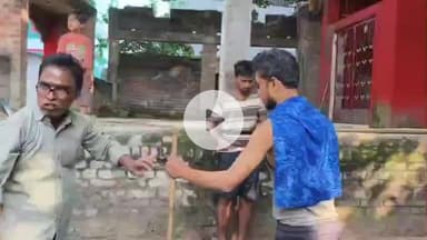 कटिहार: बरमसिया में ई-रिक्शा चोरी के आरोप में युवक को बांधकर पीटा, ई-रिक्शा मिला, बैटरी गायब