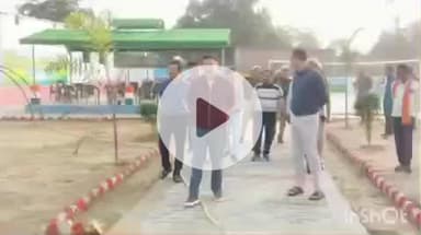 नानपारा: बंजरिया खेल मैदान व पार्क का निरीक्षण किया डीएम ने, अन्य स्थानों पर भी खेल मैदान विकसित करने के लिए दिए निर्देश