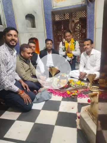 जिला बार एसो.चुनाव में राजेश त्रिपाठी अध्यक्ष व महामंत्री नितिन तिवारी विजयी हुए नितिन तिवारी ने नीलकंठ मंदिर पर पूजा की