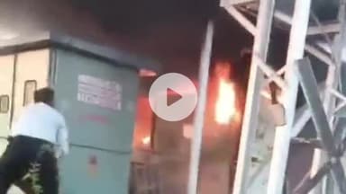 बेरमो: ढोरी प्रक्षेत्र बिजली सब स्टेशन में कैपासिटर बैंक 1080 ब्लास्ट से आग, अधिकारियों और कर्मियों में मची खलबली
